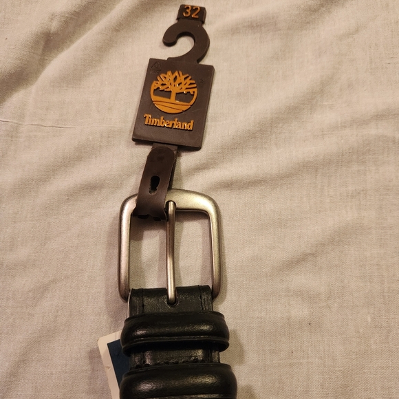 Timberland Black Leather Belt with Silver Buckle Men's 32W NWT - Picture 3 of 5
